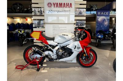 YAMAHA XSR 900 GP 207€/MOIS* +DE 3400€ D'ACCESSOIRES GTIE 5 ANS