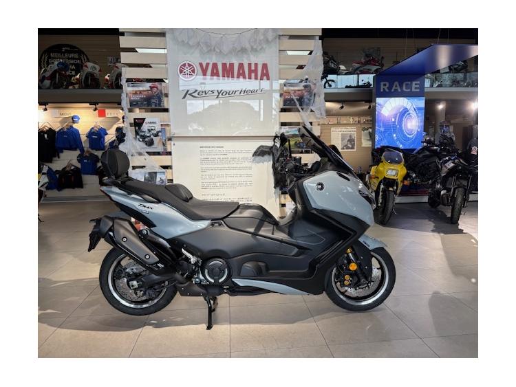 PROMOTION XP T-MAX 560 TECH MAX 2025 +DE 1990€ D'EQUIPEMENT  GARANTIE 5 ANS ET 800€ DE REMISE 