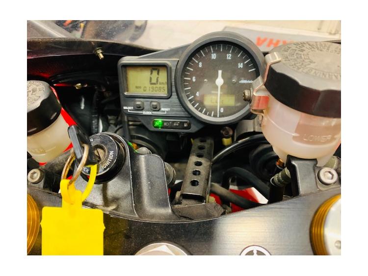 YAMAHA YZF-R7  19100Km  ETAT EXCEPTIONNEL !