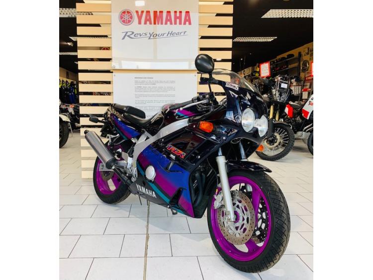  FZR 600 7000Km ETAT EXCEPTIONNEL !