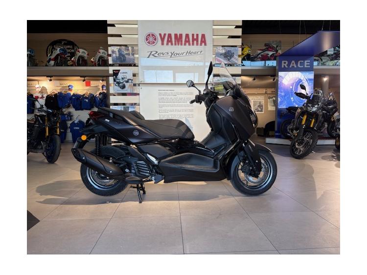 XMAX 125 TECH MAX + 2025 DE DIRECTION 85€/MOIS* FAIBLE KILOMETRAGE GTIE 08/2030