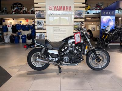 YAMAHA VMAX 1200 84€/MOIS*