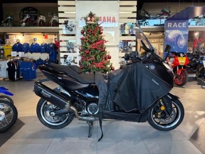 YAMAHA XP T-MAX 560 TECH MAX 2025 DE DIRECTION 257€/MOIS* +DE 3500€ D'EQUIPEMENT  GARANTIE CONSTRUCTEUR 09/2030