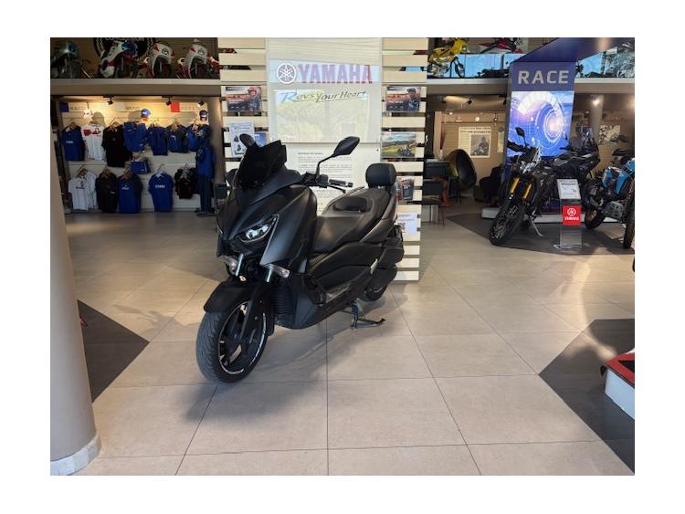 XMAX 300 FAIBLE KILOMETRAGE 67€/MOIS* GARANTIE 12 MOIS 