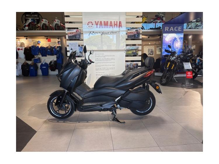 XMAX 300 FAIBLE KILOMETRAGE 67€/MOIS* GARANTIE 12 MOIS 