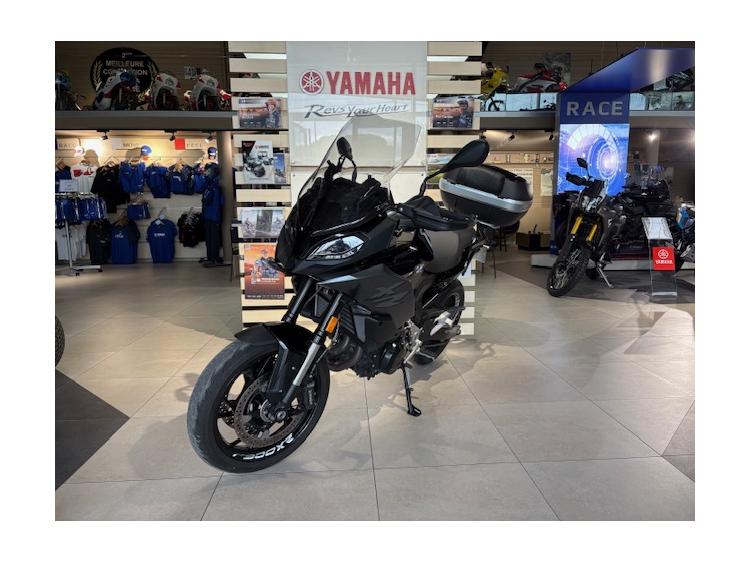 F 900 XR FULL TRIPLE BLACK 105CV 1ERE MAIN 162€/MOIS* FAIBLE KILOMETRAGE 