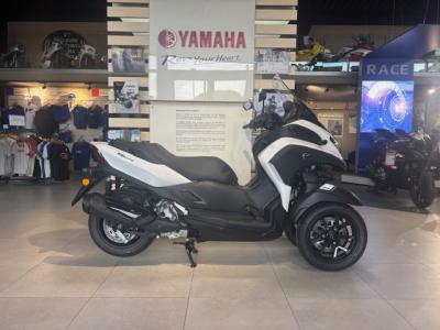 YAMAHA TRICITY 300 2025 MILKY WHITE 149€/MOIS GARANTIE 5 ANS