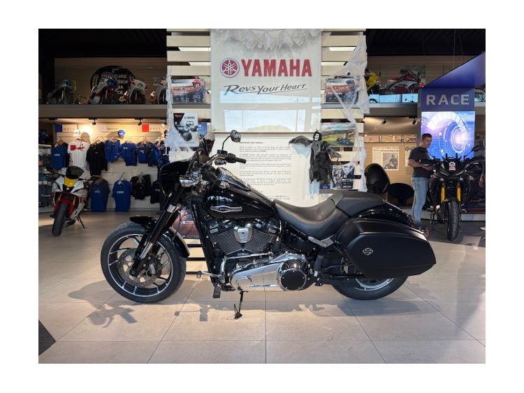 SOFTAIL SPORT GLIDE 1745 STAGE 1 225€/MOIS* GARANTIE 12 MOIS