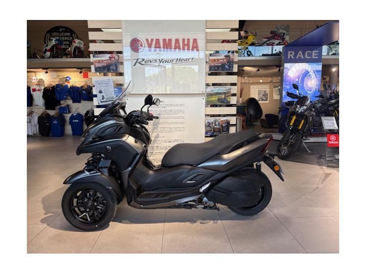 TRICITY 300 1ERE MAIN FAIBLE KILOMETRAGE  112€/MOIS* GARANTIE 12 MOIS 