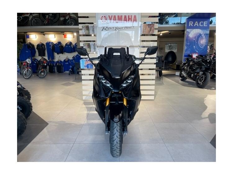 TMAX TECH MAX 560 TECH BLACK 199€/MOIS* PROMOTION 1500€ DE REMISE ! 