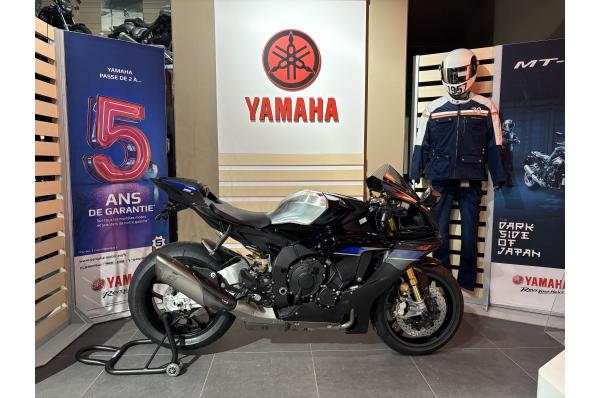 YAMAHA R1M 2024